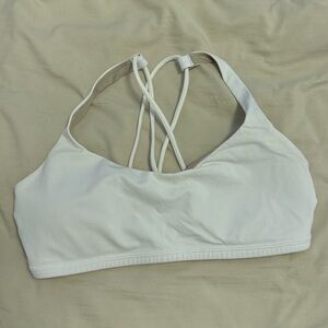 Lululemon free to be sports bra